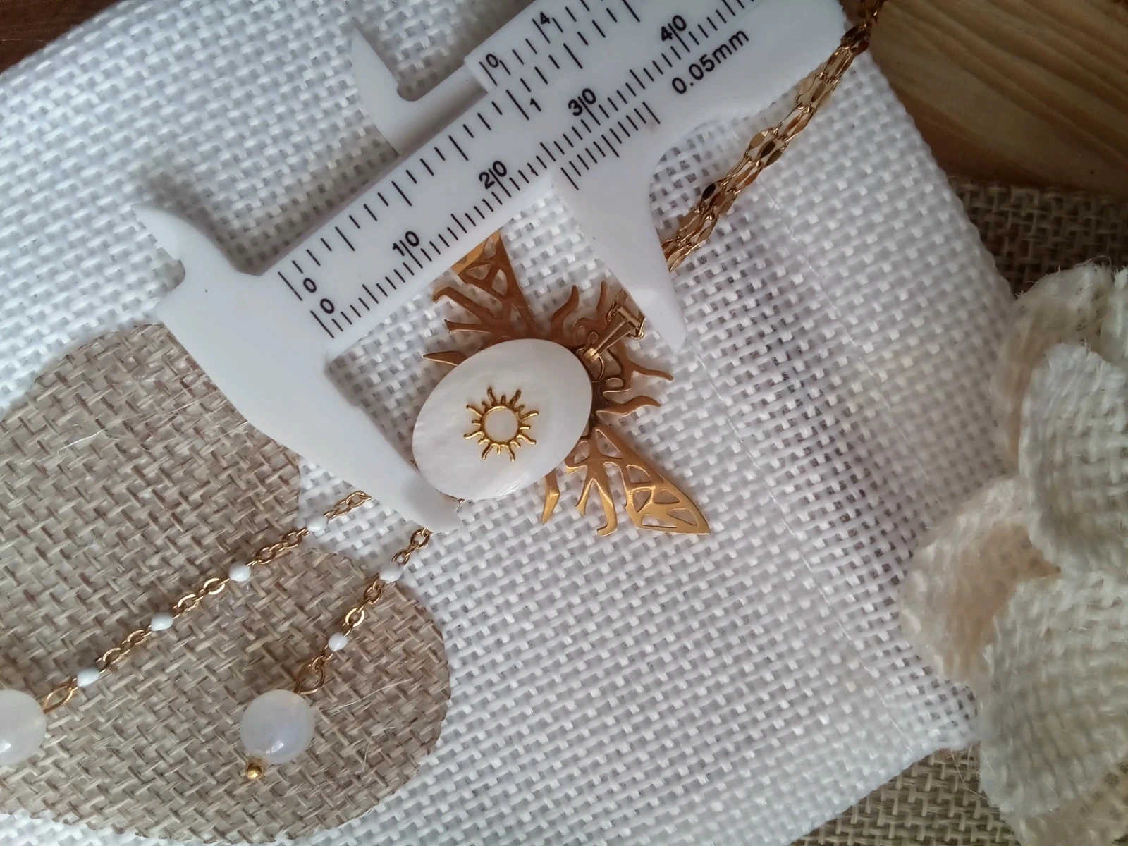 Collar de mariposa de nácar y piedra de luna – photo 5